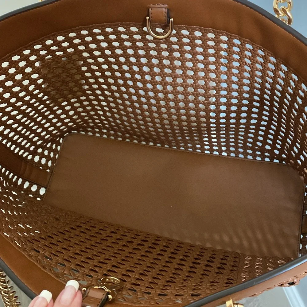 MICHAEL Michael Kors large woven Kinsley Tote NEW